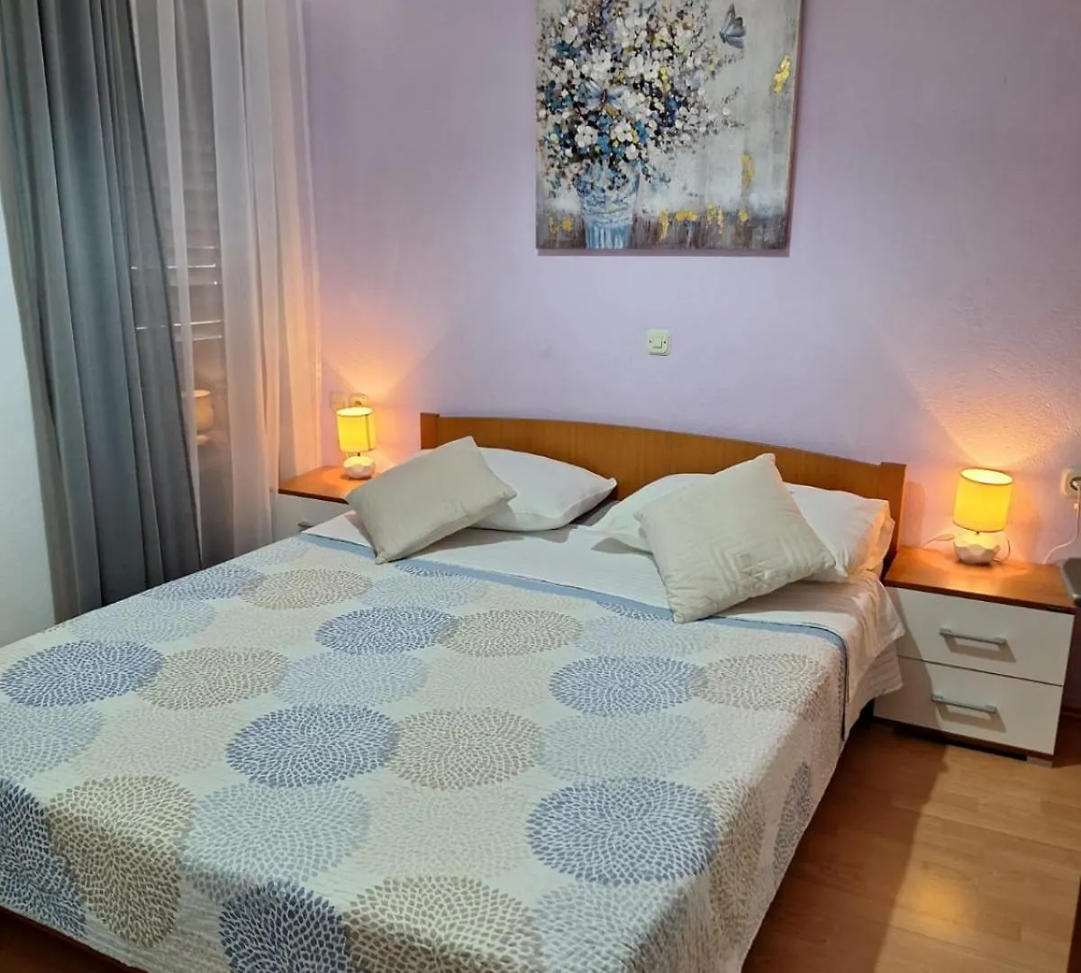 Apartments Grzanov Sutomišćica